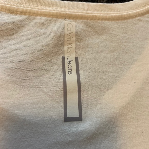 Mens Calvin Klein V-neck T-shirt - Picture 4 of 5